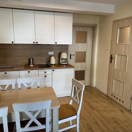 Trzy Kroki Od Morza *