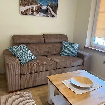 Trzy Kroki Od Morza * 罗威