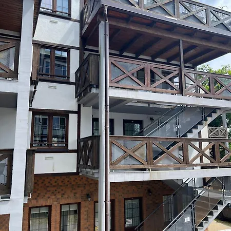 Trzy Kroki Od Morza * 罗威