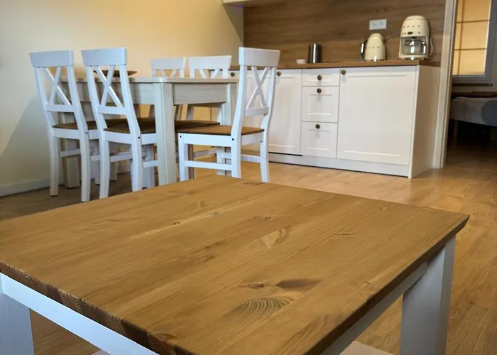 Trzy Kroki Od Morza *